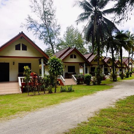 Smilebeach Resort Khaolak カオラック エクステリア 写真