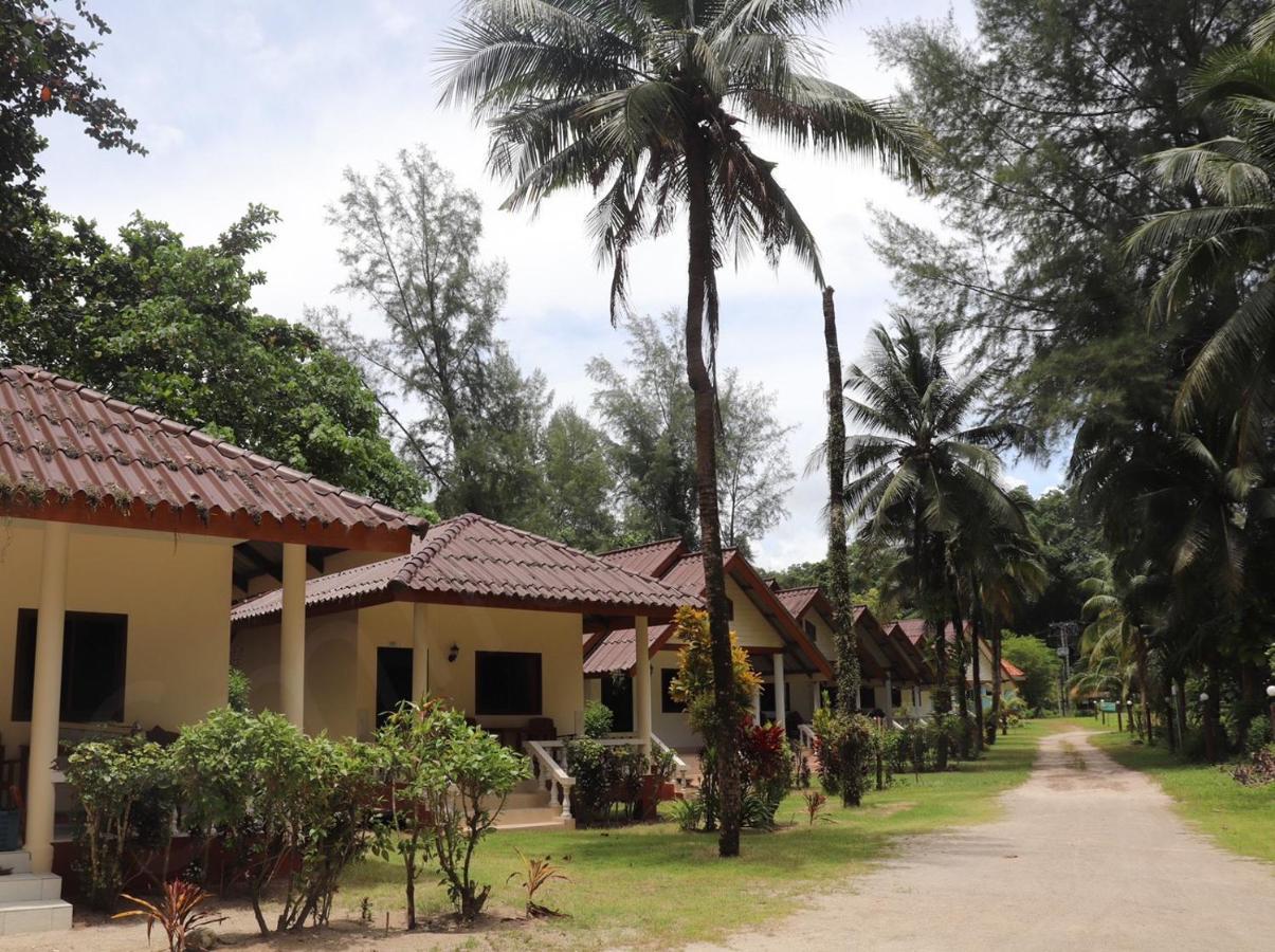 Smilebeach Resort Khaolak カオラック エクステリア 写真