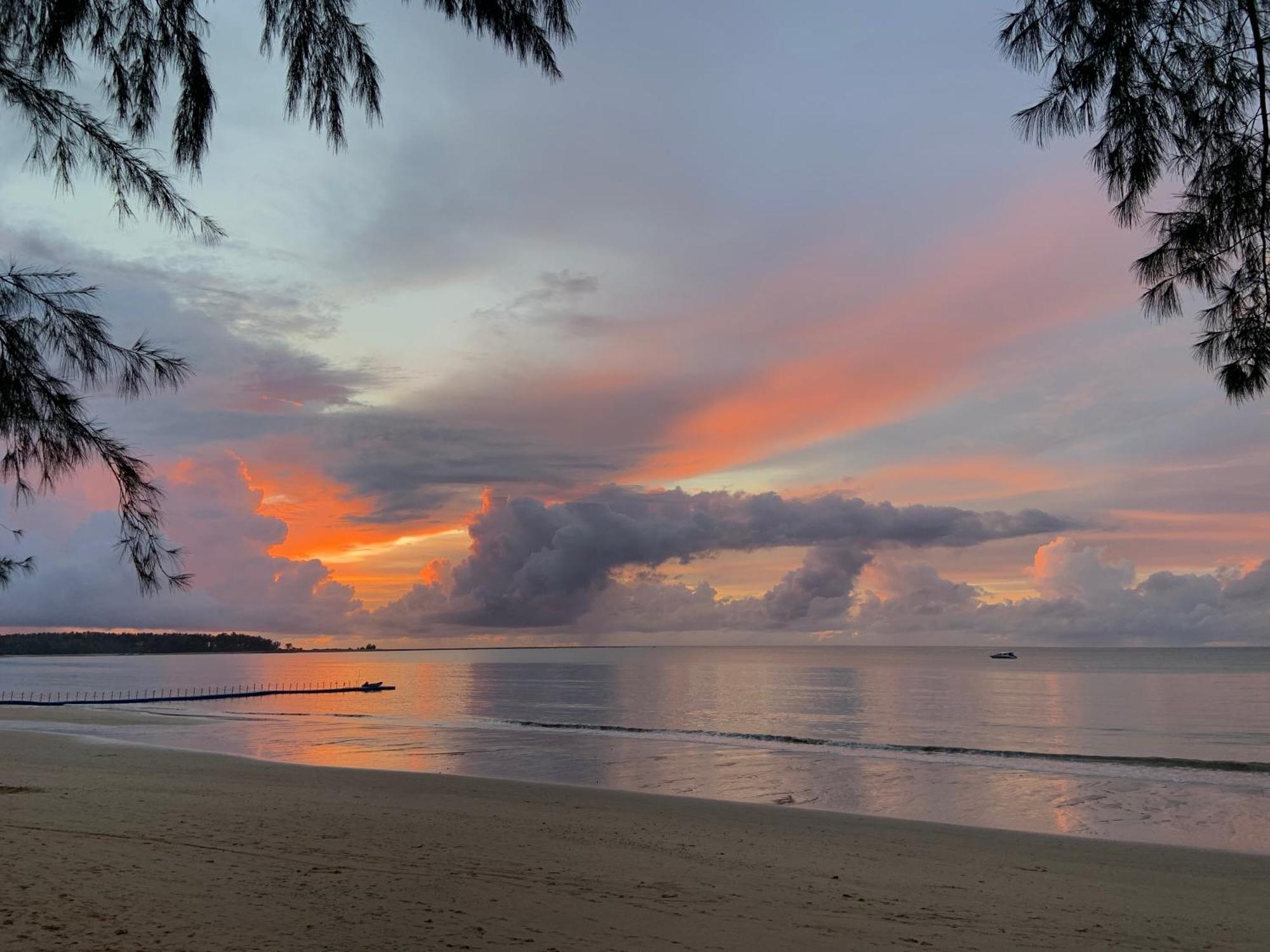 Smilebeach Resort Khaolak カオラック エクステリア 写真